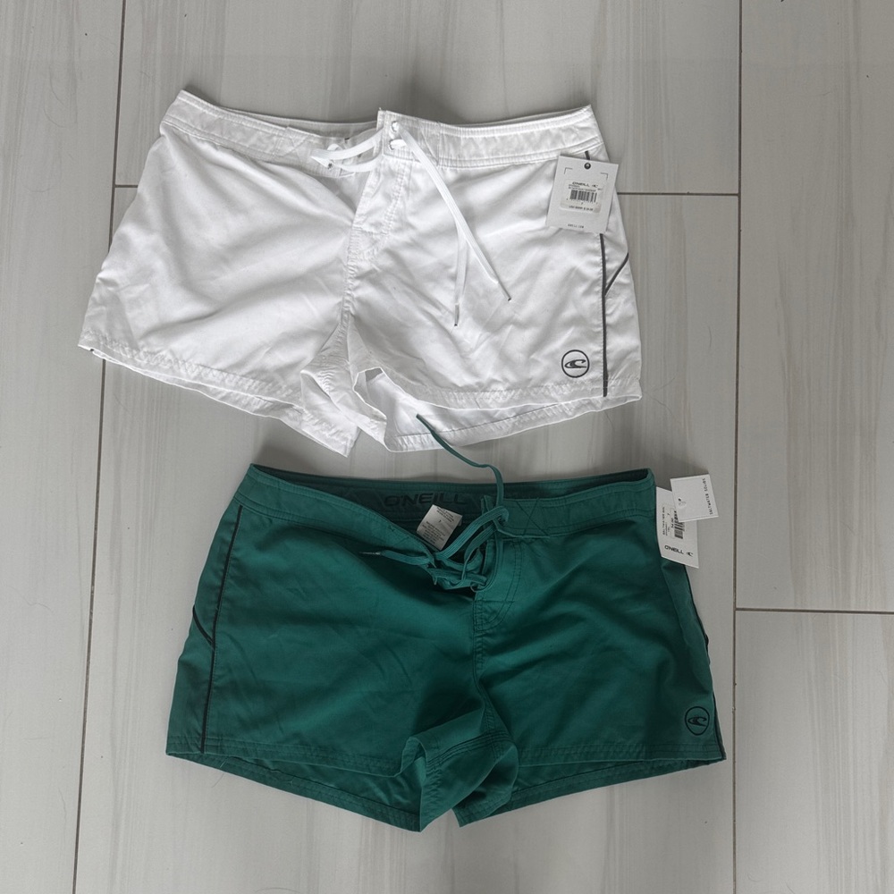 Brand new oneill White and Green juniors Shorts Set